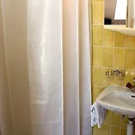 Du Marche Hotel