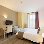 Du Marche Hotel 2*