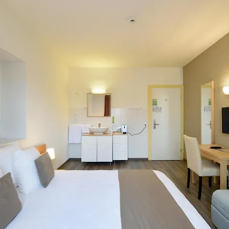 Hotel Du Marche 2*