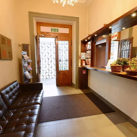 Du Marche Hotel