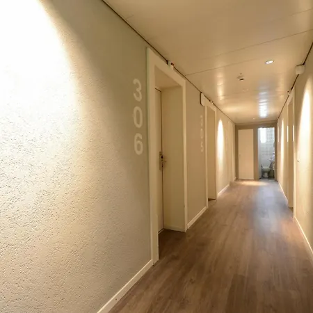 Du Marche Hotel 2*