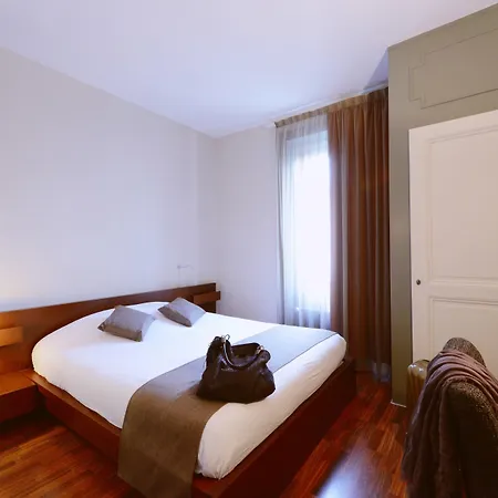 Du Marché Hotel 2*