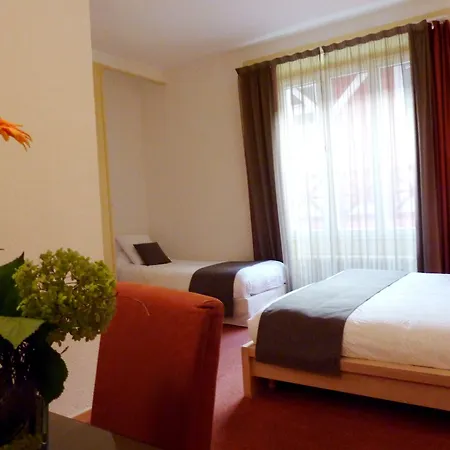 Du Marché Hotel 2*