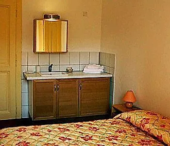 Du Marche Hotel 2*