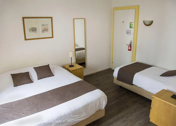 Du Marche Готель Лозанна